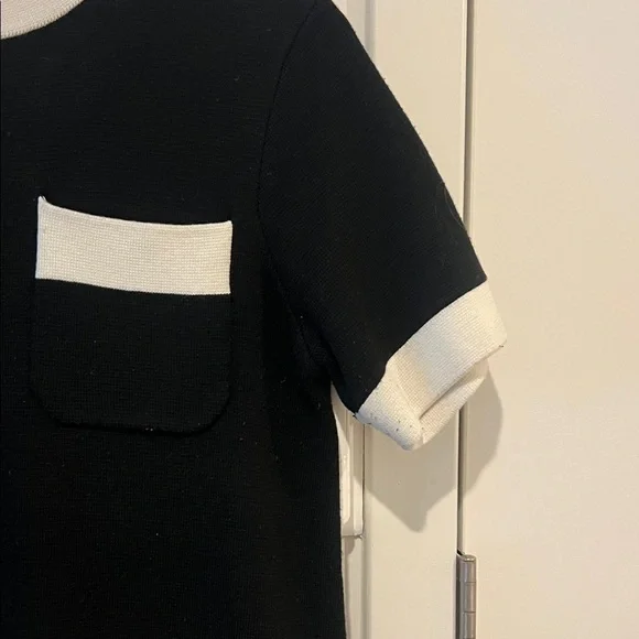 Black and White Short Sleeve Dress - Picture 3 of 4